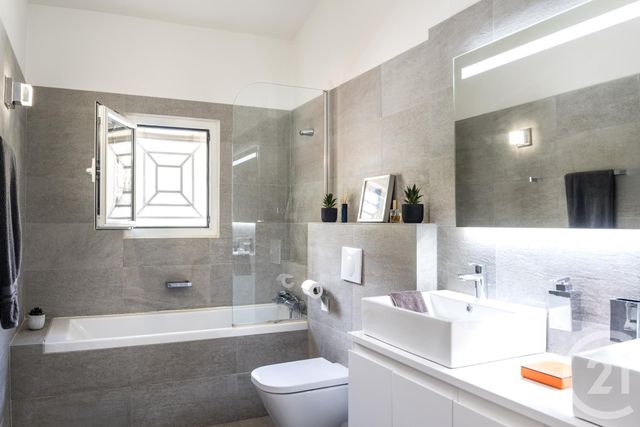 maison à vendre - 6 pièces - 221.0 m2 - CONTES - 06 - PROVENCE-ALPES-COTE-D-AZUR - Century 21 Lafage Transactions