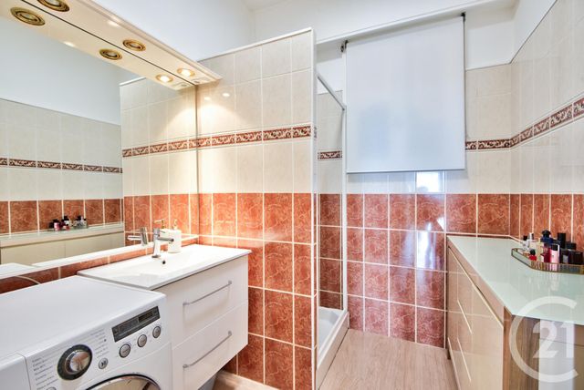 Afficher la photo en grand Appartement F2 à vendre - 2 pièces - 48.0 m2 - NICE - 06 - PROVENCE-ALPES-COTE-D-AZUR - Century 21 Lafage Transactions