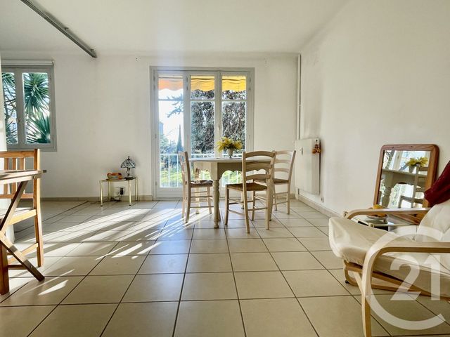 Appartement T4 à vendre - 4 pièces - 63.8 m2 - NICE - 06 - PROVENCE-ALPES-COTE-D-AZUR - Century 21 Lafage Transactions