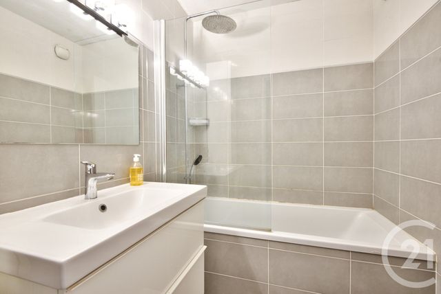 Appartement F4 à vendre - 4 pièces - 81.9 m2 - NICE - 06 - PROVENCE-ALPES-COTE-D-AZUR - Century 21 Lafage Transactions