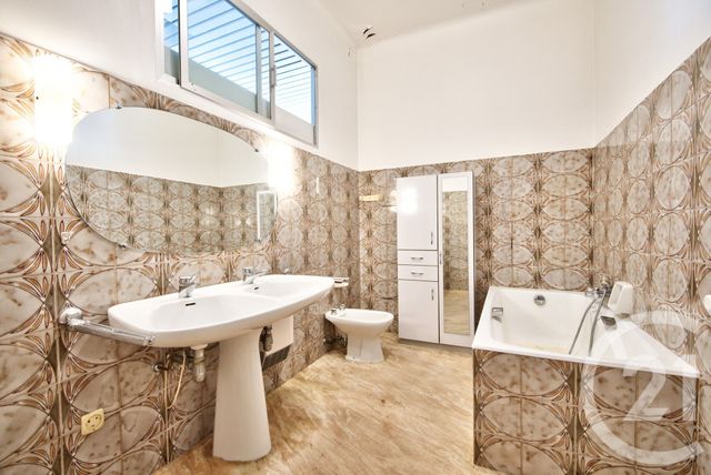 Appartement F4 à vendre - 4 pièces - 130.0 m2 - NICE - 06 - PROVENCE-ALPES-COTE-D-AZUR - Century 21 Lafage Transactions