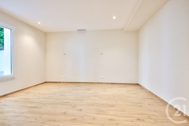 Afficher la photo en grand maison à vendre - 5 pièces - 156.41 m2 - NICE - 06 - PROVENCE-ALPES-COTE-D-AZUR - Century 21 Lafage Transactions