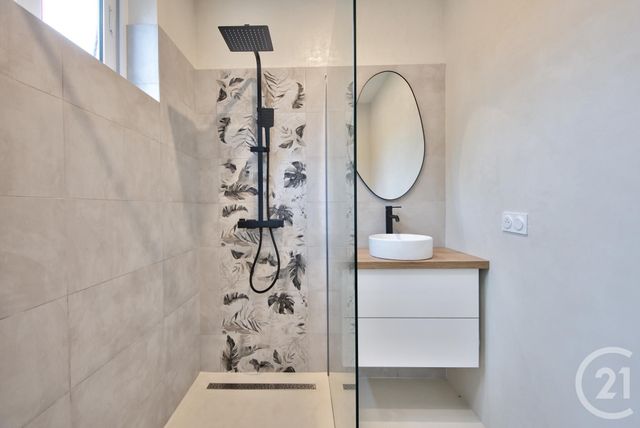 Afficher la photo en grand Appartement F2 à vendre - 2 pièces - 41.13 m2 - VILLEFRANCHE SUR MER - 06 - PROVENCE-ALPES-COTE-D-AZUR - Century 21 Lafage Transactions