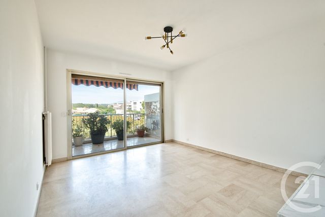 Appartement F2 à vendre - 2 pièces - 35.72 m2 - ANTIBES - 06 - PROVENCE-ALPES-COTE-D-AZUR - Century 21 Lafage Transactions