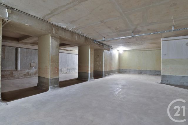 Appartement Local à vendre - 10 pièces - 201.39 m2 - NICE - 06 - PROVENCE-ALPES-COTE-D-AZUR - Century 21 Lafage Transactions