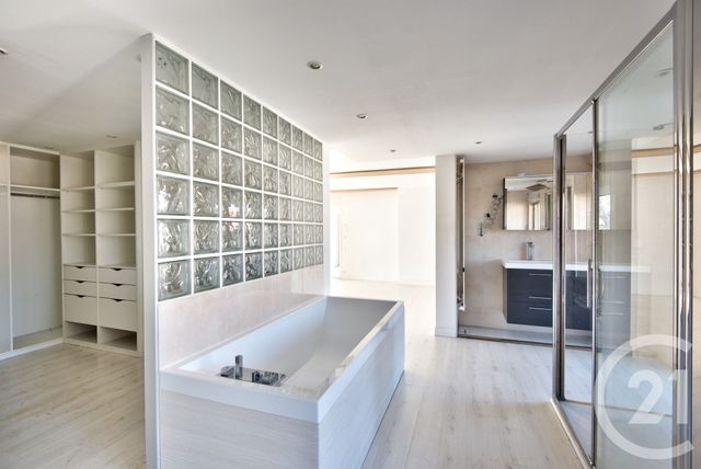 Appartement F5 à vendre - 5 pièces - 213.0 m2 - NICE - 06 - PROVENCE-ALPES-COTE-D-AZUR - Century 21 Lafage Transactions