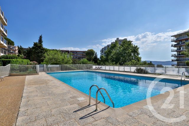 Afficher la photo en grand Appartement F3 à vendre - 3 pièces - 80.01 m2 - NICE - 06 - PROVENCE-ALPES-COTE-D-AZUR - Century 21 Lafage Transactions