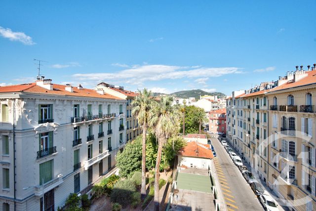 Afficher la photo en grand Appartement F4 à vendre - 4 pièces - 88.81 m2 - NICE - 06 - PROVENCE-ALPES-COTE-D-AZUR - Century 21 Lafage Transactions
