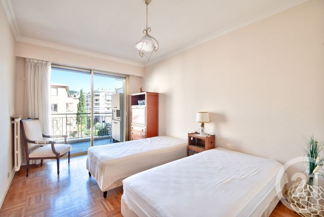 Afficher la photo en grand Appartement F3 à vendre - 3 pièces - 82.29 m2 - NICE - 06 - PROVENCE-ALPES-COTE-D-AZUR - Century 21 Lafage Transactions