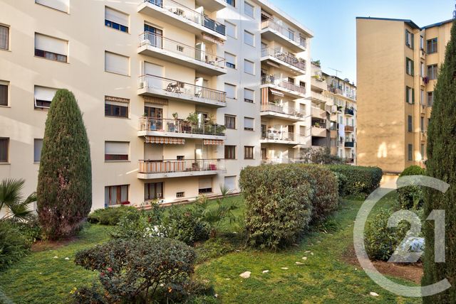 Afficher la photo en grand Appartement F3 à vendre - 3 pièces - 74.1 m2 - NICE - 06 - PROVENCE-ALPES-COTE-D-AZUR - Century 21 Lafage Transactions