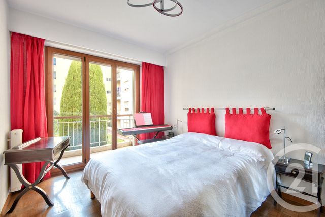 Afficher la photo en grand Appartement F3 à vendre - 3 pièces - 74.1 m2 - NICE - 06 - PROVENCE-ALPES-COTE-D-AZUR - Century 21 Lafage Transactions
