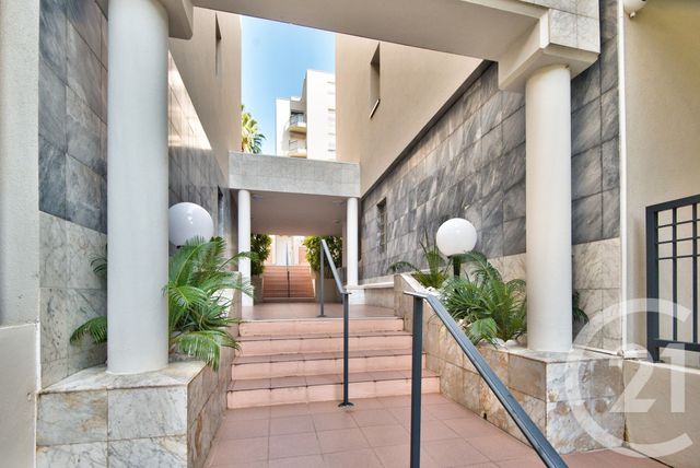 Appartement F4 à vendre - 4 pièces - 102.01 m2 - NICE - 06 - PROVENCE-ALPES-COTE-D-AZUR - Century 21 Lafage Transactions