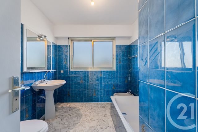 Appartement F4 à vendre - 4 pièces - 96.22 m2 - NICE - 06 - PROVENCE-ALPES-COTE-D-AZUR - Century 21 Lafage Transactions
