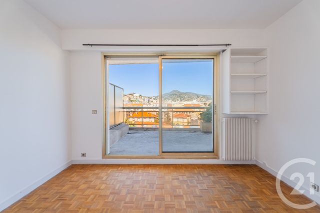 Appartement F4 à vendre - 4 pièces - 96.22 m2 - NICE - 06 - PROVENCE-ALPES-COTE-D-AZUR - Century 21 Lafage Transactions