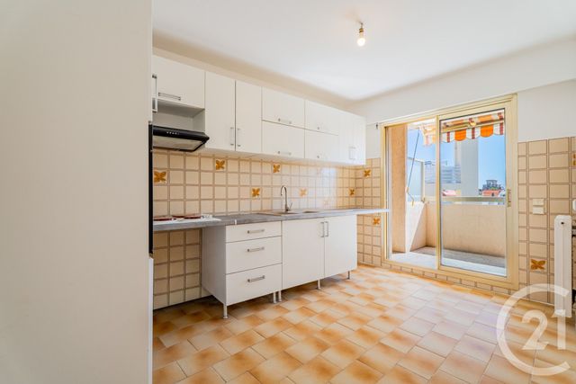 Appartement F4 à vendre - 4 pièces - 96.22 m2 - NICE - 06 - PROVENCE-ALPES-COTE-D-AZUR - Century 21 Lafage Transactions