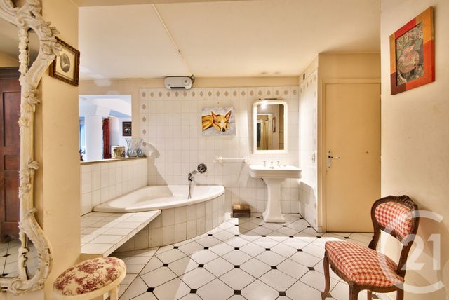 Appartement F3 à vendre - 3 pièces - 101.28 m2 - NICE - 06 - PROVENCE-ALPES-COTE-D-AZUR - Century 21 Lafage Transactions