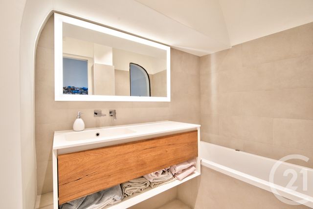 Appartement F3 à vendre - 3 pièces - 80.0 m2 - NICE - 06 - PROVENCE-ALPES-COTE-D-AZUR - Century 21 Lafage Transactions