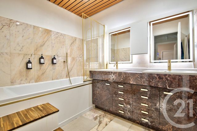 Appartement F4 à vendre - 4 pièces - 92.22 m2 - NICE - 06 - PROVENCE-ALPES-COTE-D-AZUR - Century 21 Lafage Transactions