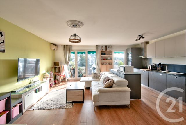Afficher la photo en grand Appartement F3 à vendre - 3 pièces - 67.91 m2 - NICE - 06 - PROVENCE-ALPES-COTE-D-AZUR - Century 21 Lafage Transactions