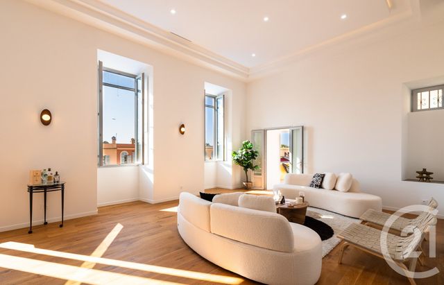 Afficher la photo en grand Appartement F5 à vendre - 5 pièces - 163.75 m2 - NICE - 06 - PROVENCE-ALPES-COTE-D-AZUR - Century 21 Lafage Transactions