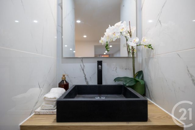 Afficher la photo en grand Appartement F5 à vendre - 5 pièces - 163.75 m2 - NICE - 06 - PROVENCE-ALPES-COTE-D-AZUR - Century 21 Lafage Transactions