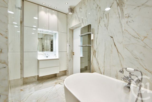 Appartement F4 à vendre - 4 pièces - 121.42 m2 - NICE - 06 - PROVENCE-ALPES-COTE-D-AZUR - Century 21 Lafage Transactions