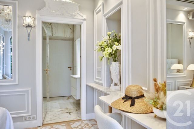 Appartement F4 à vendre - 4 pièces - 121.42 m2 - NICE - 06 - PROVENCE-ALPES-COTE-D-AZUR - Century 21 Lafage Transactions