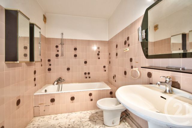 Appartement F2 à vendre - 2 pièces - 72.64 m2 - NICE - 06 - PROVENCE-ALPES-COTE-D-AZUR - Century 21 Lafage Transactions