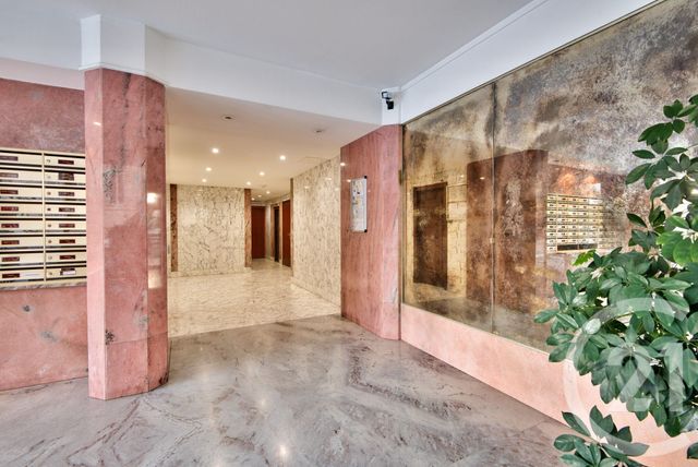 Appartement F2 à vendre - 2 pièces - 72.64 m2 - NICE - 06 - PROVENCE-ALPES-COTE-D-AZUR - Century 21 Lafage Transactions