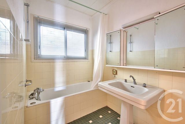 Appartement F2 à vendre - 2 pièces - 54.61 m2 - ST JEAN CAP FERRAT - 06 - PROVENCE-ALPES-COTE-D-AZUR - Century 21 Lafage Transactions