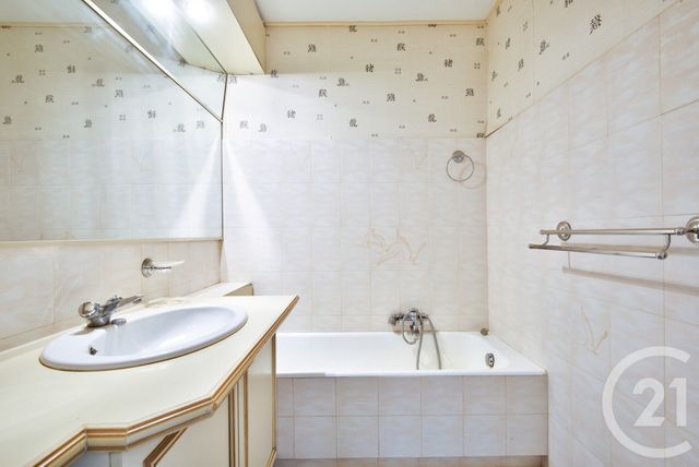 Appartement F2 à vendre - 2 pièces - 50.05 m2 - NICE - 06 - PROVENCE-ALPES-COTE-D-AZUR - Century 21 Lafage Transactions