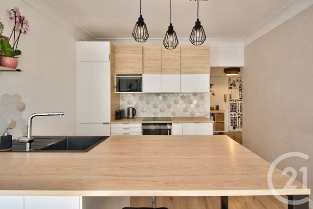 Appartement F2 à vendre - 2 pièces - 58.4 m2 - NICE - 06 - PROVENCE-ALPES-COTE-D-AZUR - Century 21 Lafage Transactions
