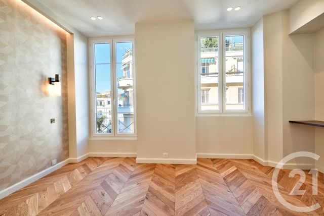Appartement F4 à vendre - 4 pièces - 121.0 m2 - NICE - 06 - PROVENCE-ALPES-COTE-D-AZUR - Century 21 Lafage Transactions