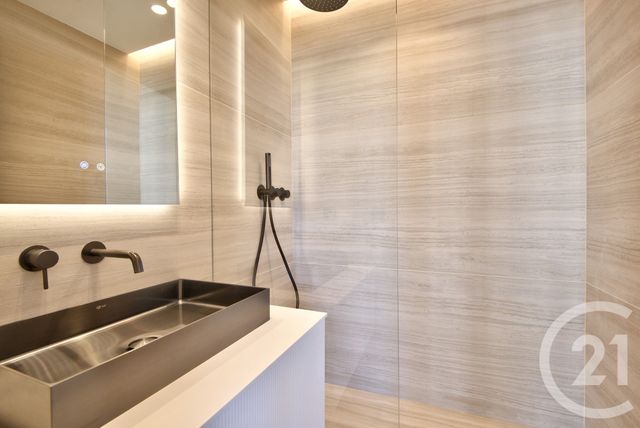 Appartement F4 à vendre - 4 pièces - 121.0 m2 - NICE - 06 - PROVENCE-ALPES-COTE-D-AZUR - Century 21 Lafage Transactions