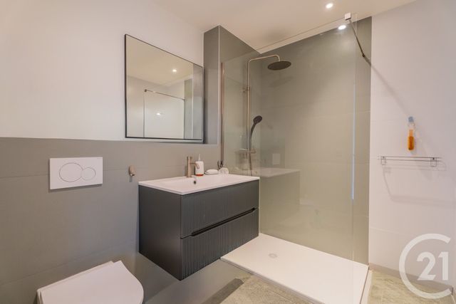 Appartement F4 à vendre - 4 pièces - 87.26 m2 - NICE - 06 - PROVENCE-ALPES-COTE-D-AZUR - Century 21 Lafage Transactions
