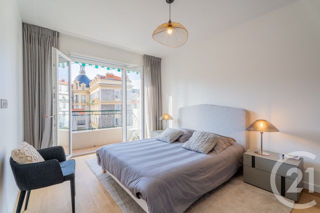 Appartement F4 à vendre - 4 pièces - 87.26 m2 - NICE - 06 - PROVENCE-ALPES-COTE-D-AZUR - Century 21 Lafage Transactions