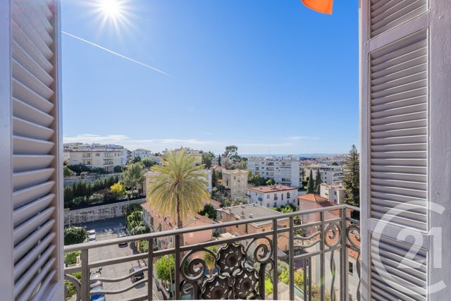 Appartement F4 à vendre - 4 pièces - 145.02 m2 - NICE - 06 - PROVENCE-ALPES-COTE-D-AZUR - Century 21 Lafage Transactions