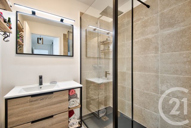 Appartement F3 à vendre - 3 pièces - 55.19 m2 - NICE - 06 - PROVENCE-ALPES-COTE-D-AZUR - Century 21 Lafage Transactions