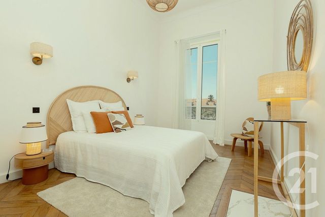 Appartement F6 à vendre - 6 pièces - 192.6 m2 - NICE - 06 - PROVENCE-ALPES-COTE-D-AZUR - Century 21 Lafage Transactions