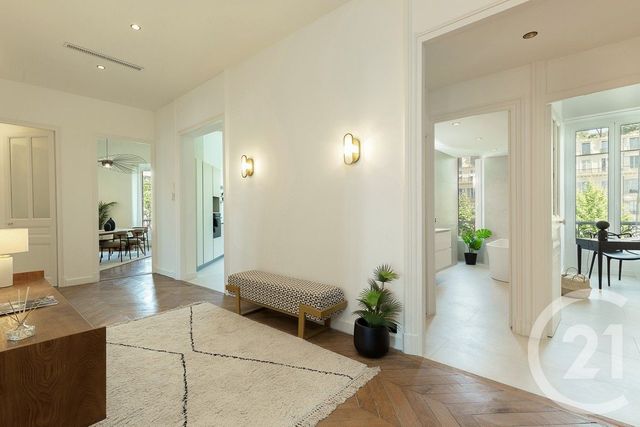 Appartement F6 à vendre - 6 pièces - 192.6 m2 - NICE - 06 - PROVENCE-ALPES-COTE-D-AZUR - Century 21 Lafage Transactions