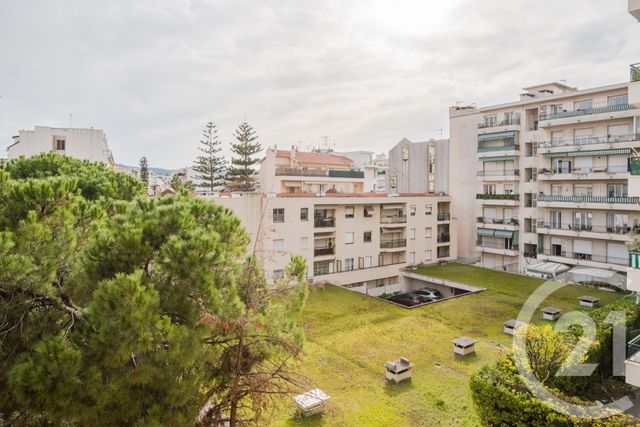 Appartement F3 à vendre - 3 pièces - 48.91 m2 - NICE - 06 - PROVENCE-ALPES-COTE-D-AZUR - Century 21 Lafage Transactions