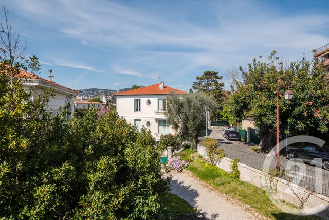Appartement Studio à vendre - 1 pièce - 24.73 m2 - NICE - 06 - PROVENCE-ALPES-COTE-D-AZUR - Century 21 Lafage Transactions