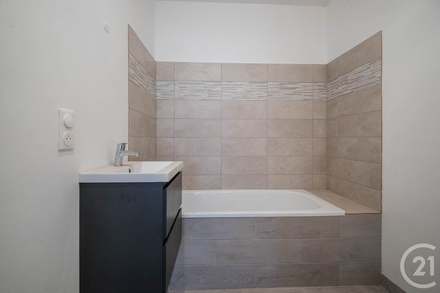 Appartement F6 à vendre - 6 pièces - 126.01 m2 - NICE - 06 - PROVENCE-ALPES-COTE-D-AZUR - Century 21 Lafage Transactions