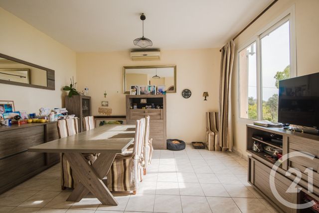 maison à vendre - 5 pièces - 200.0 m2 - VILLEFRANCHE SUR MER - 06 - PROVENCE-ALPES-COTE-D-AZUR - Century 21 Lafage Transactions