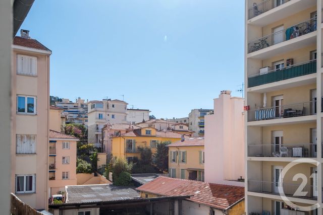 Appartement F2 à vendre - 2 pièces - 42.1 m2 - NICE - 06 - PROVENCE-ALPES-COTE-D-AZUR - Century 21 Lafage Transactions