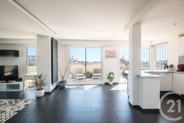 Appartement F4 à vendre - 4 pièces - 111.42 m2 - NICE - 06 - PROVENCE-ALPES-COTE-D-AZUR - Century 21 Lafage Transactions