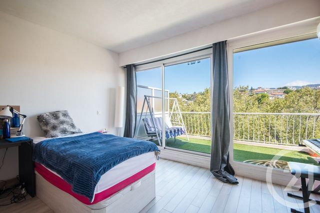 Appartement F4 à vendre - 4 pièces - 111.42 m2 - NICE - 06 - PROVENCE-ALPES-COTE-D-AZUR - Century 21 Lafage Transactions