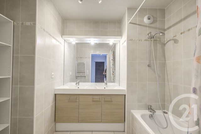 Appartement F3 à vendre - 3 pièces - 54.19 m2 - NICE - 06 - PROVENCE-ALPES-COTE-D-AZUR - Century 21 Lafage Transactions