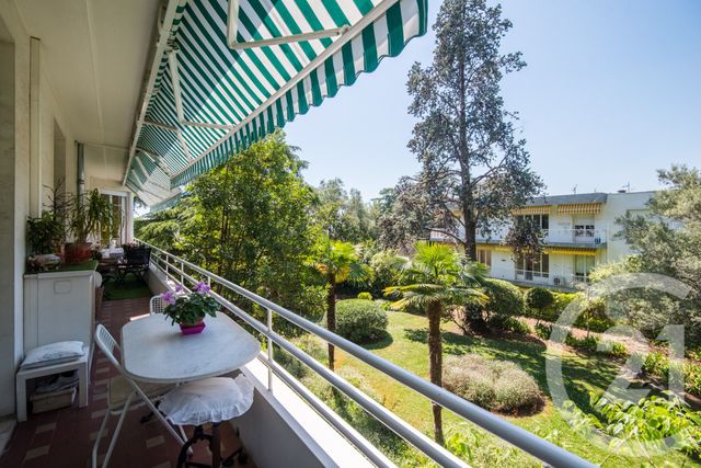 Appartement F3 bis à vendre - 4 pièces - 95.83 m2 - NICE - 06 - PROVENCE-ALPES-COTE-D-AZUR - Century 21 Lafage Transactions