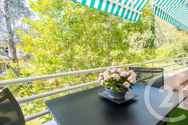 Appartement F3 bis à vendre - 4 pièces - 95.83 m2 - NICE - 06 - PROVENCE-ALPES-COTE-D-AZUR - Century 21 Lafage Transactions